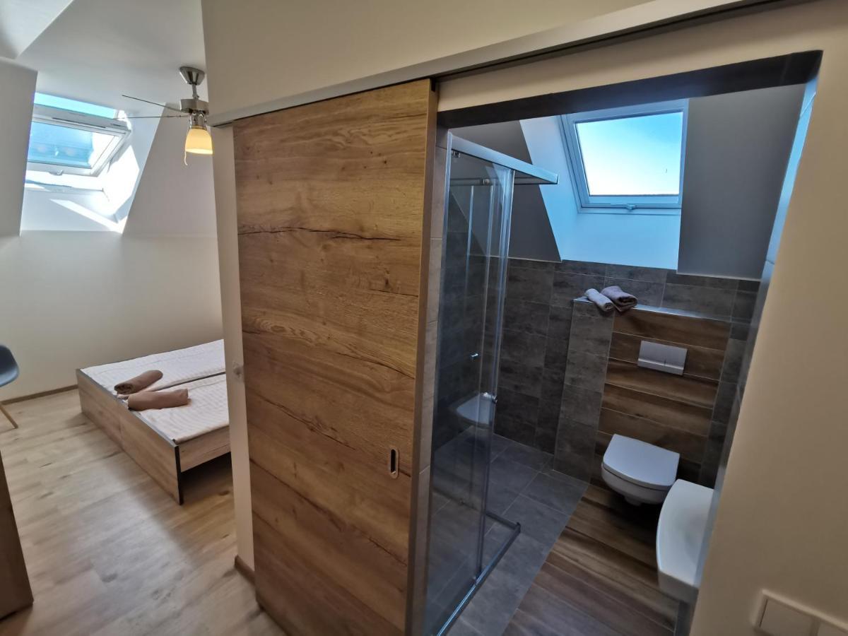 Comenius Moravus Vinarsky Dvur Mikulov Exterior foto